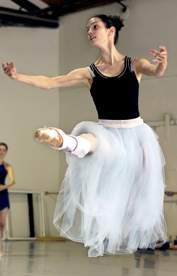 Julie Diana, Pennsylvania Ballet. Photo by Candice Detore.