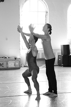 Peggy Lyman Hayes teaching at the Martha Graham School. Photo by Paul B Goode.