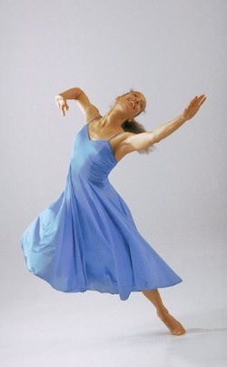 Limón Dance Company dancer