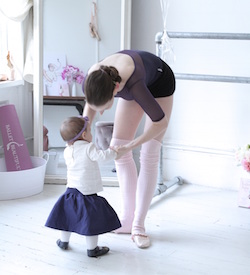 Ballerina Mary Helen Bowers and daughter