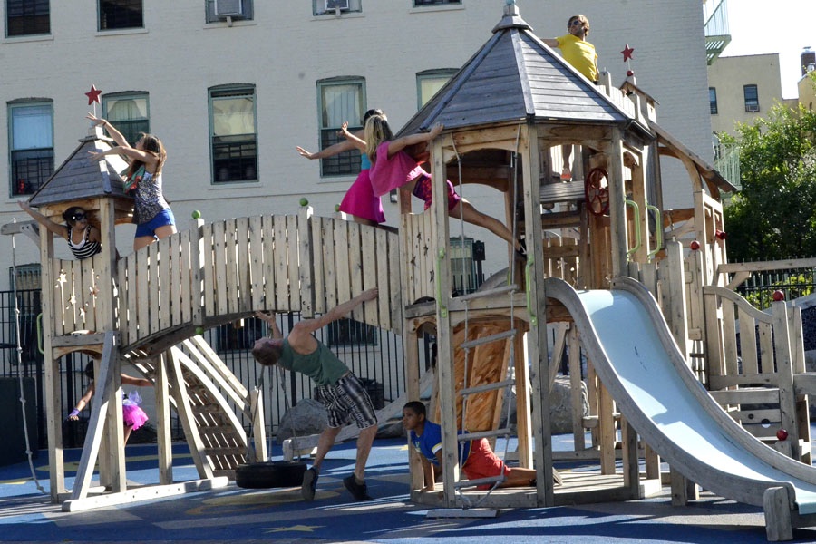 Dancing in the Streets (jungle gym)