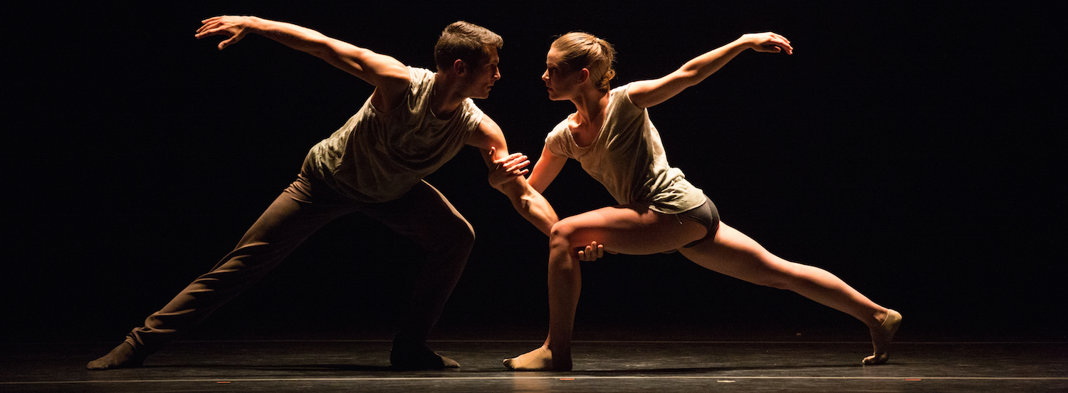 Aspen Santa Fe Ballet in 'Silent Ghost' by AlejandroCerrudo. Photo by Rosalie O' Connor.