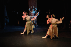 Arch Contemporay Ballet in 'Château'. Photo by Luis Pons