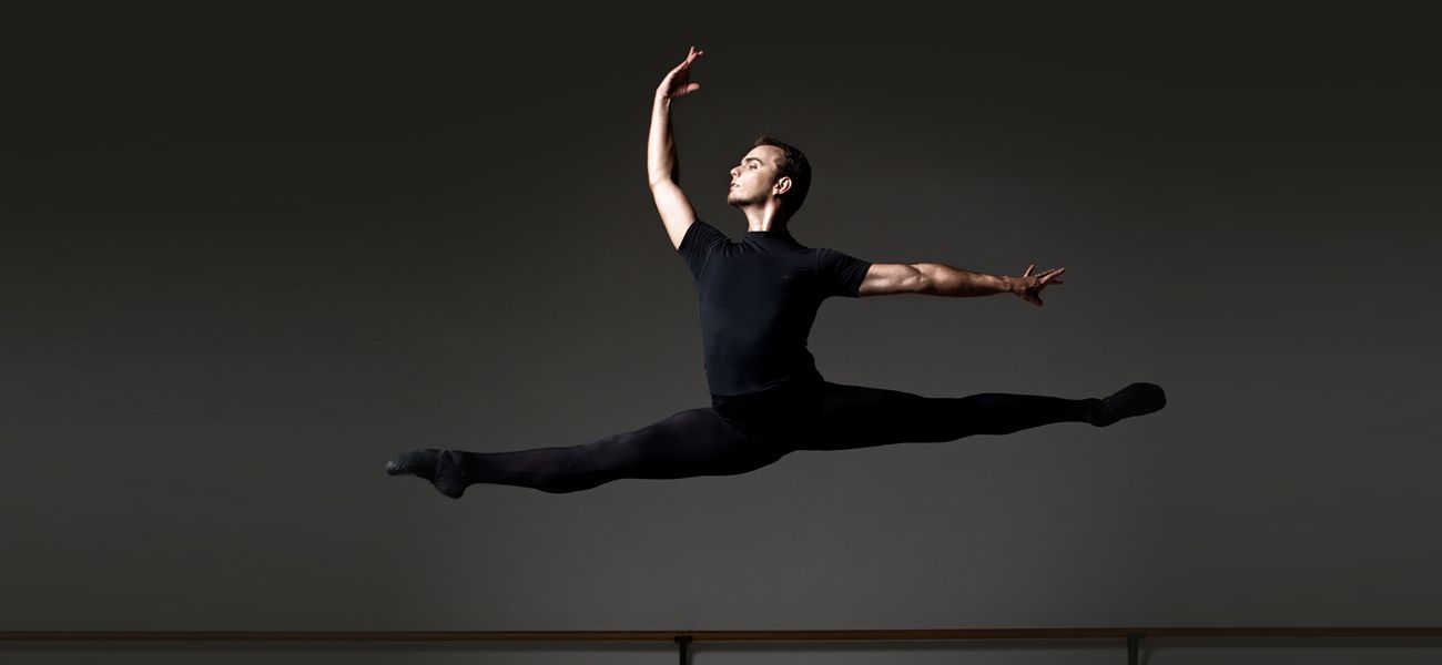 Queensland Ballet Principal Dancer Victor Estevez. Photographer David Kelly