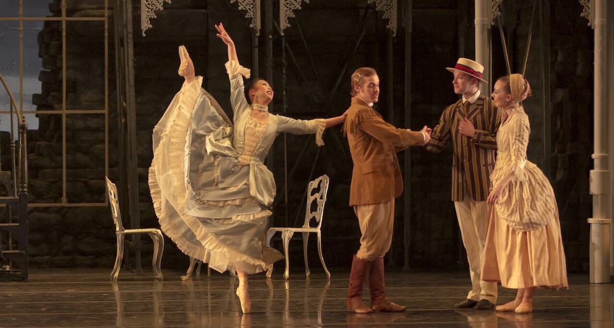 Sarah Chun in Michael Pink's 'Dracula' at Kansas City Ballet. Photo by Jessica Kelly.