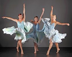 Giordano Dance Chicago's 'La Belleza De Cuba Dancers Rachael Berube, Meaghan McHale, Katie Rafferty. Photo by Gorman Cook.