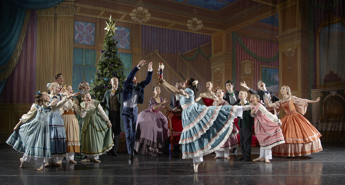 José Mateo Ballet Theatre in 'The Nutcracker'. Photo by Gary Sloan.