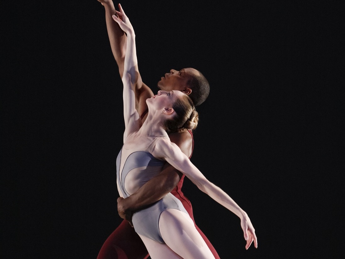 Wendy Whelan in Liturgy with Albert Evans. Photo by Paul Kolnick.