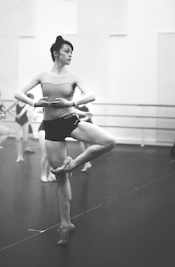 Former Boston Ballet Principal Dusty Button during a Ballet in the City Master Class at Kent State University. Photo by Alexis Ziemski.