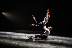 Les Ballets Jazz de Montreal in 'O Balcao de Amor' by Itzik Galili. Photo by Svetla Atanasova.