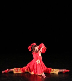 Sydni Jiang in '12 Dancers Dancing'. Photo by Katrina Hill, Images by the Hill.