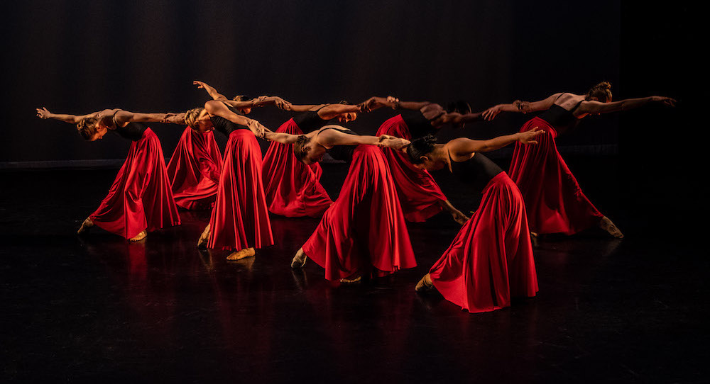 Lydia Johnson Dance in 'Undercurrent'. Photo by Dmitry Beryozkin.