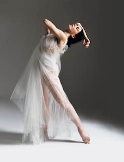 Natalia Osipova as Isadora. Photo by Sergei Misenko.