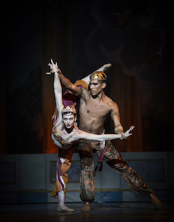 Kathleen Breen Combes and Desean Taber in 'Mikko Nissinen's The Nutcracker'. Photo by Angela Sterling, courtesy of Boston Ballet.Kathleen Breen Combes and Desean Taber in 'Mikko Nissinen's The Nutcracker'. Photo by Angela Sterling, courtesy of Boston Ballet.