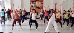 Leslie Salmon Jones teaching at Ailey Extension. Photo by Enid Farber.