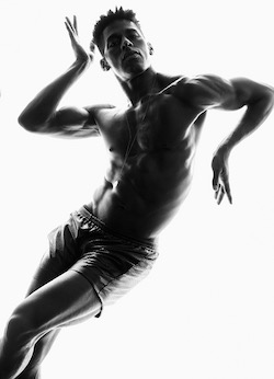 Martha Graham Dance Company Principal Lloyd Knight. Photo by Greg Vaughan.