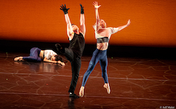 Bowen McCauley Dance Company. Photo by Jeff Malet.