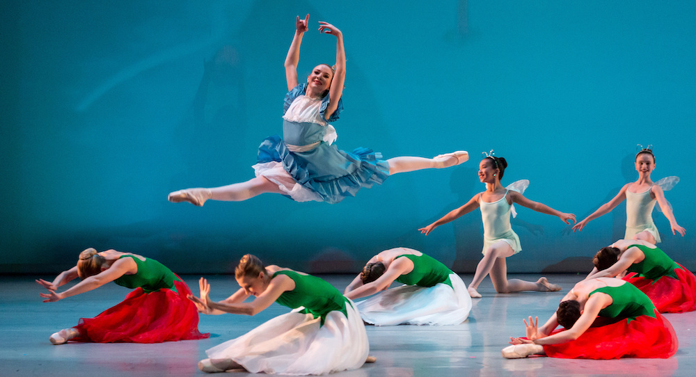 Avant Chamber Ballet in 'Alice in Wonderland'. Photo by Sharen Bradford.
