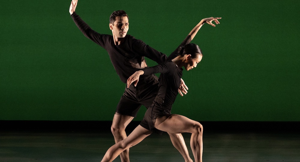 American Repertory Ballet's Aldeir Monteiro and Ryoko Tanaka in Caili Quan's 'Circadia'. Photo by Rosalie O'Connor.