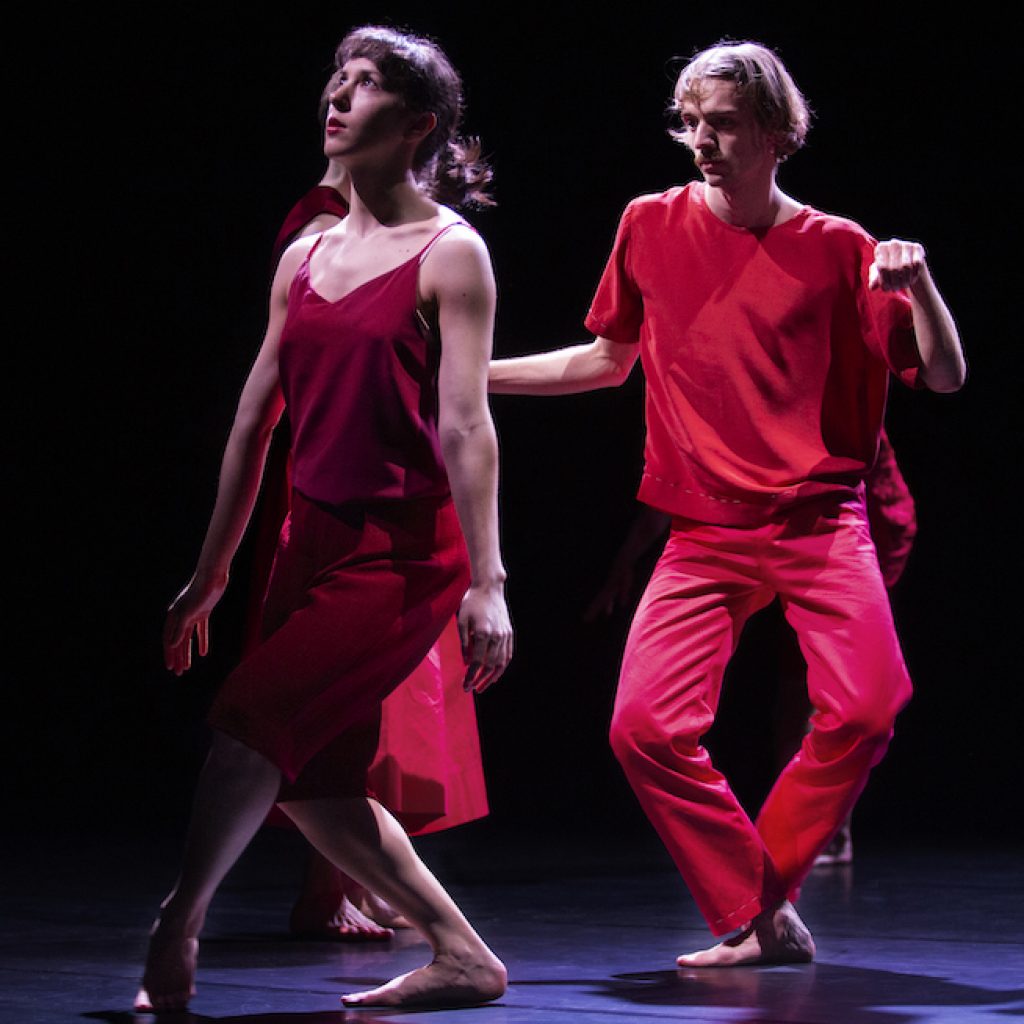 Cullberg Ballet's Katie Jacobson and Eliott Marmouset in 'Horse, the solos' by Deborah Hay. Photo by Shaon Chakraborty.