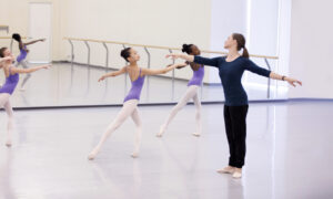 Professional Ballet-Academic Program students training at Canada's National Ballet School. Photo by Bruce Zinger.