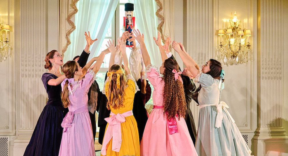 Newport Contemporary Ballet's 'A Newport Nutcracker at Rosecliff'. Photo by Alan Hubbard.