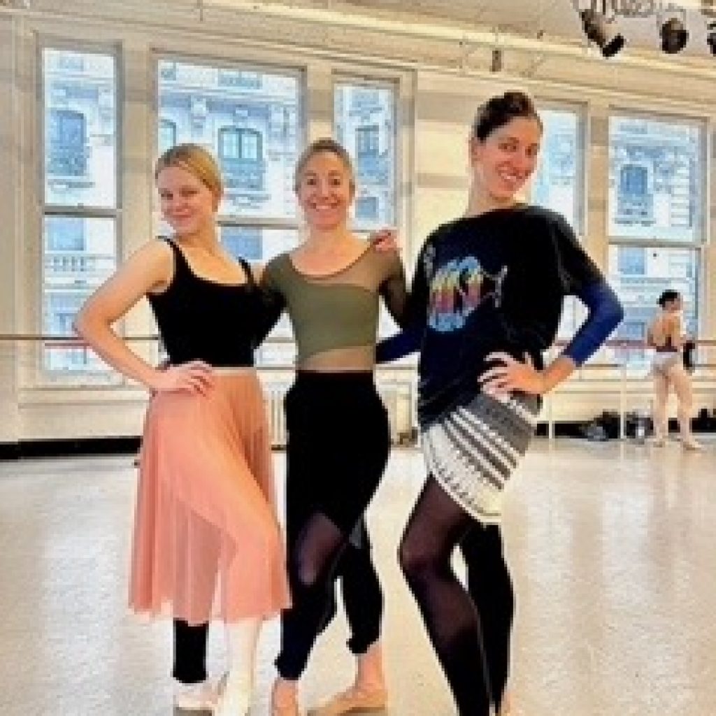 Dancers at Steps on Broadway in their ballet class attire of choice. Photo courtesy of Emily Sarkissian.