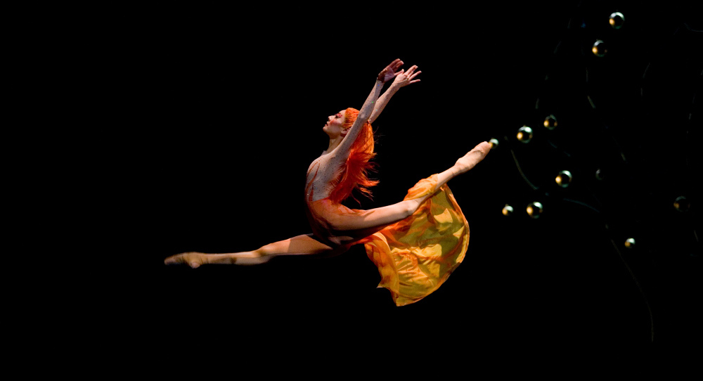 Yuan Yuan Tan in Yuri Possokhov's 'Firebird'. Photo by Erik Tomasson.