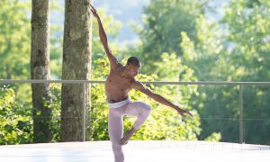 Dimensions Dance Theatre Of Miami. Photo by Christopher Duggan.