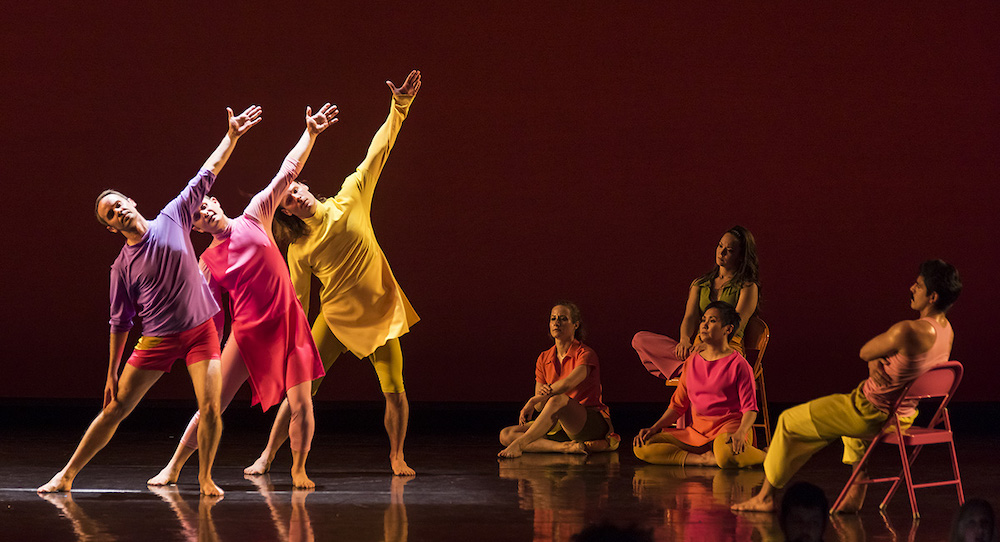 Mark Morris Dance Group in 'The Look of Love'. Photo by David Bazemore.