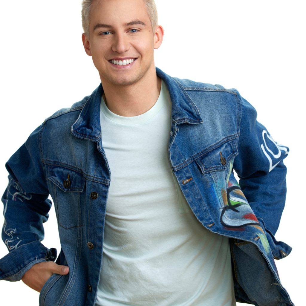 Derek Piquette.