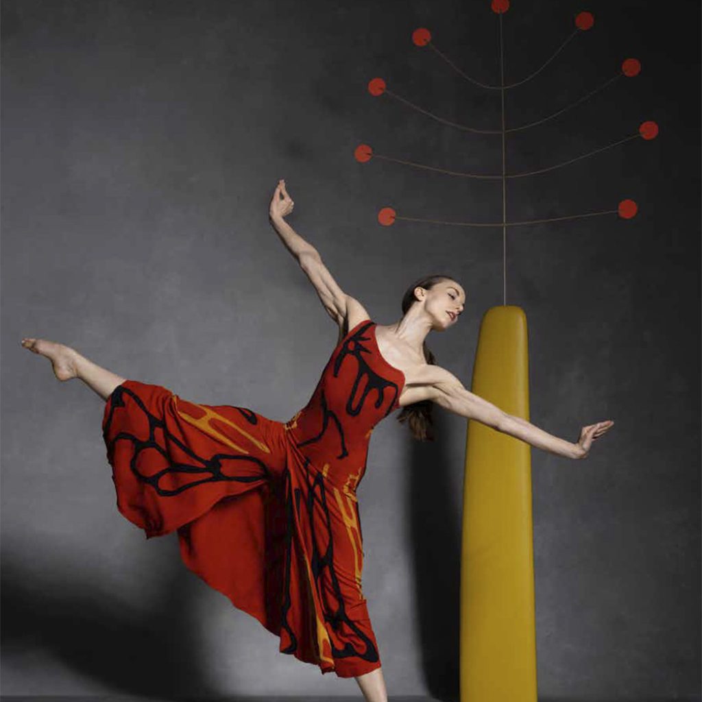 MGDC in Martha Graham's 'Dark Meadow.' Photo by Ken Browar and Deborah Ory.