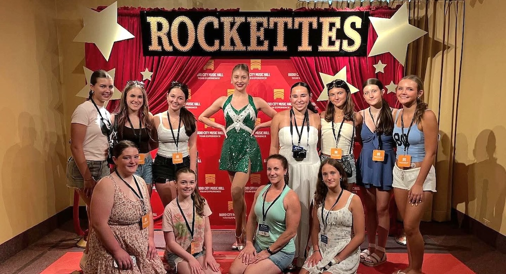 A 42nd Street Tours dance tour to NYC. Photo courtesy of Mike Brouwer.