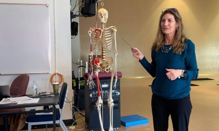 Hypermobility MD presents to RAD USA. Photo courtesy of Linda Bluestein.